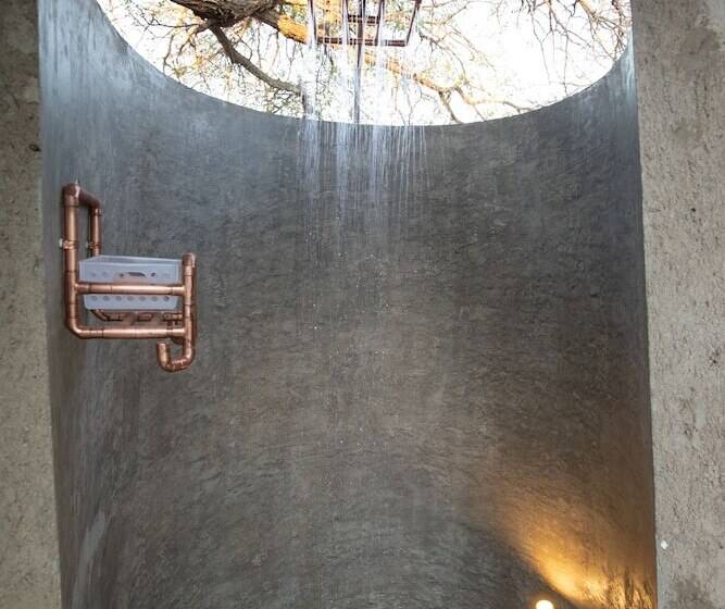 Antares Bush Camp & Safaris   Hostel