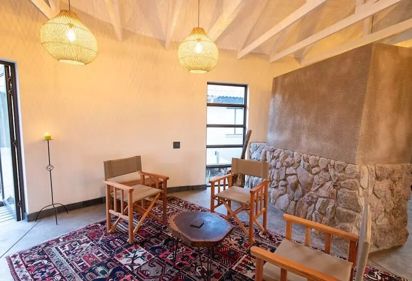 Antares Bush Camp & Safaris   Hostel