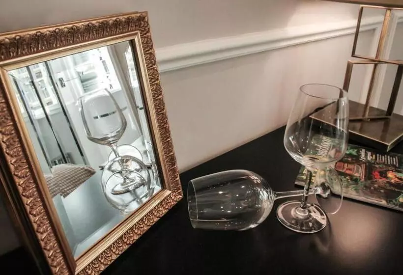 تختخواب و صبحانه Florence Luxury Guest House