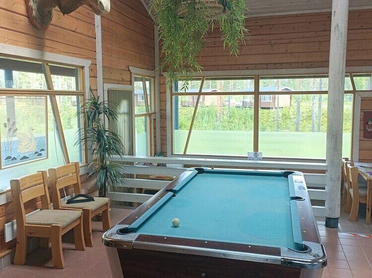 فندق Ahvenlampi Camping