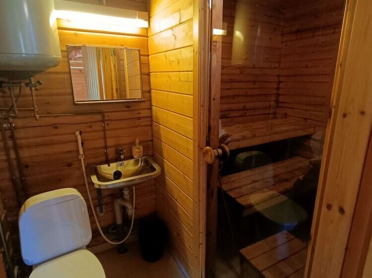 فندق Ahvenlampi Camping