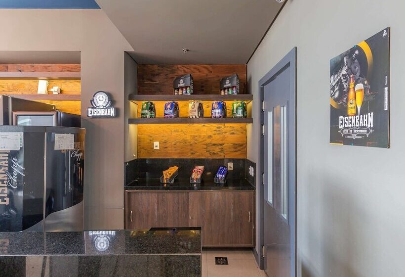 호텔 Ibis Budget Blumenau