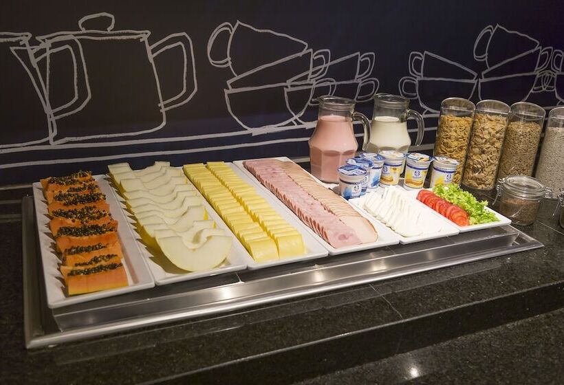 호텔 Ibis Budget Blumenau