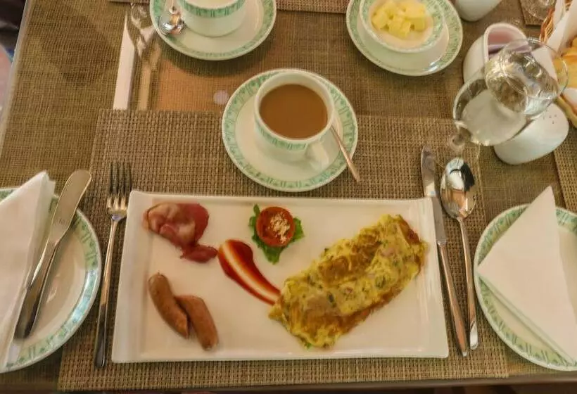 هتل Jagatpur Lodge
