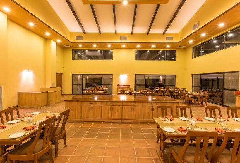 هتل Jagatpur Lodge