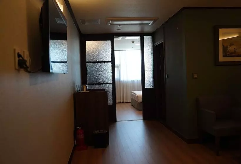 Hotelli Sacheon Grand