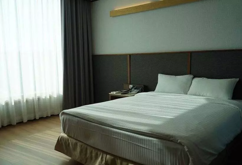 Hotelli Sacheon Grand