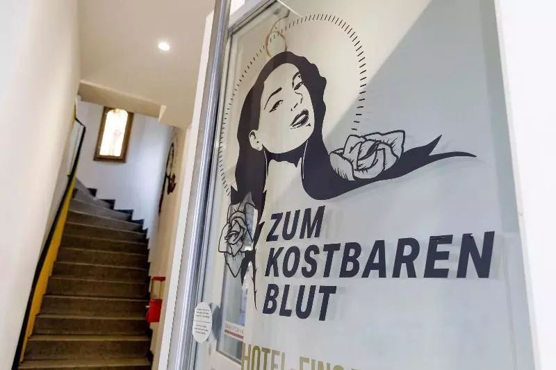 Koncept Hotel Zum Kostbaren Blut
