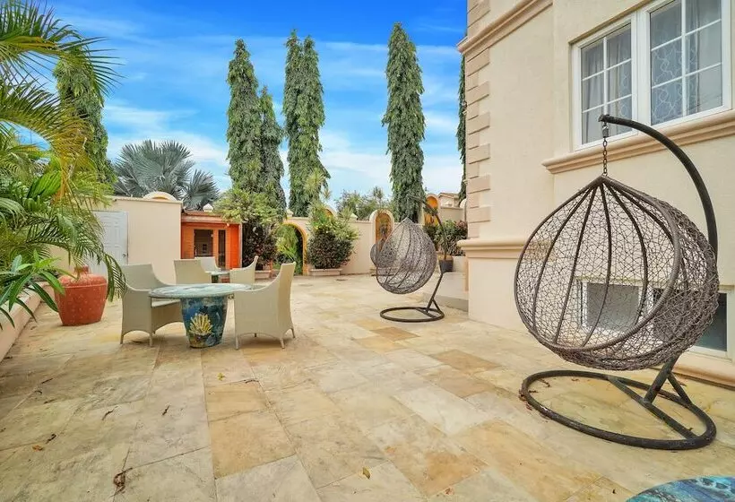 Mandela Court Grenada