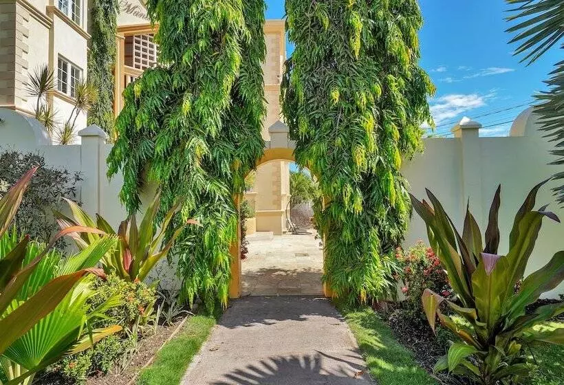 Mandela Court Grenada