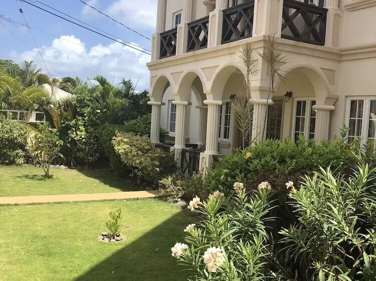 Mandela Court Grenada