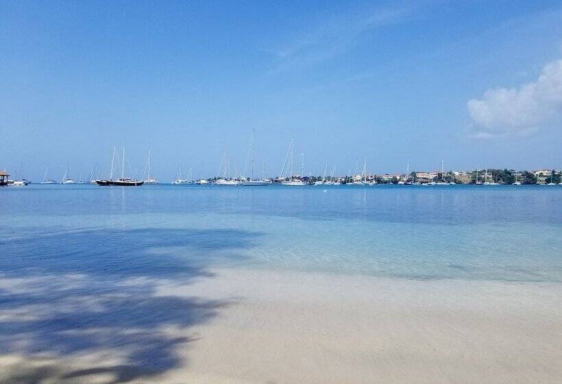 Mandela Court Grenada