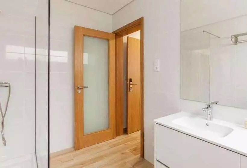 Majatalo Central Suites