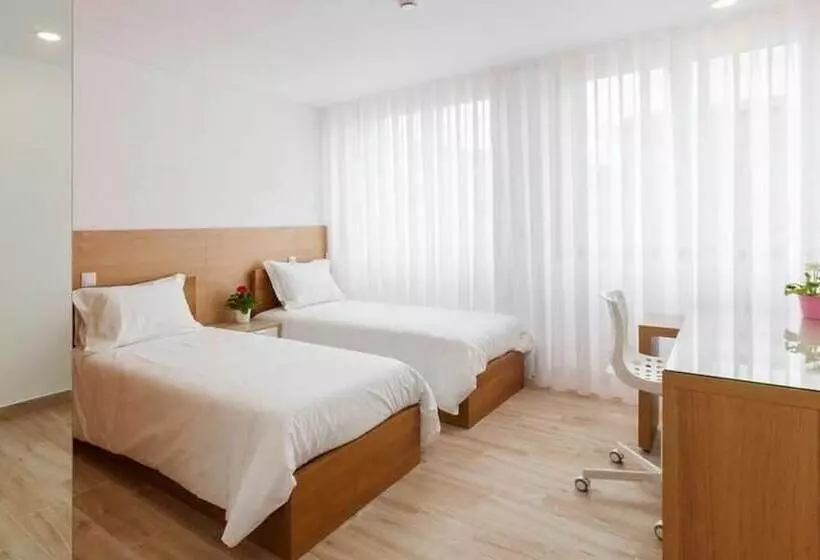 Majatalo Central Suites