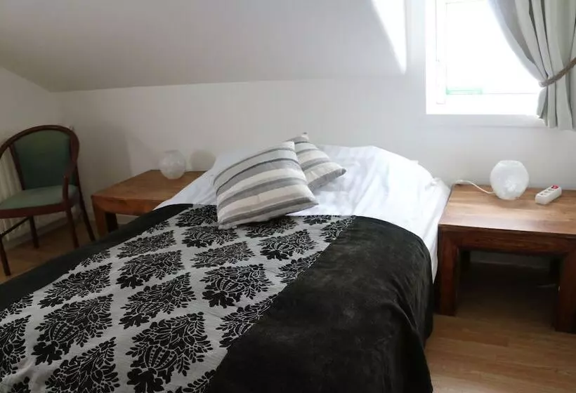 پانسیون Guesthouse Lyngholt