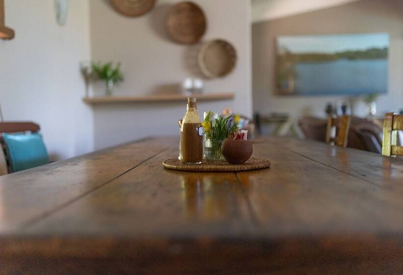 פנסיון Ngoye Lodge