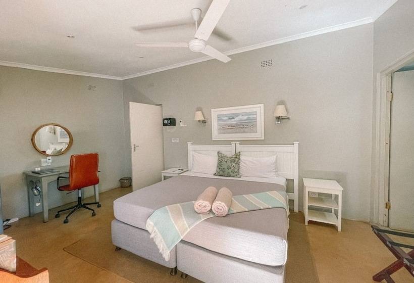 פנסיון Ngoye Lodge