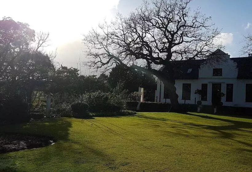 ペンション Vredenburg Manor House