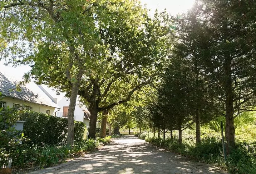 ペンション Vredenburg Manor House