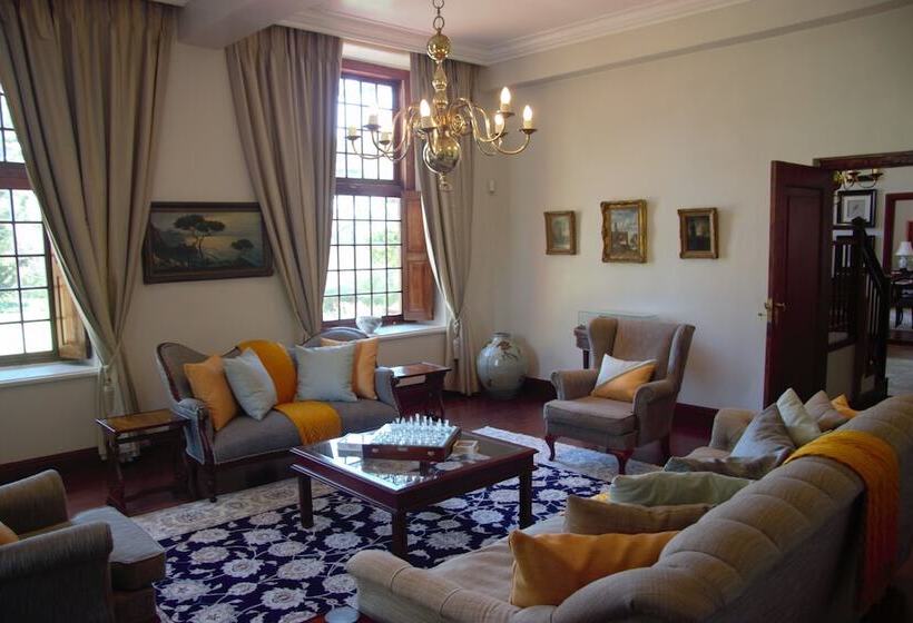 膳宿费 Vredenburg Manor House