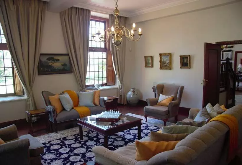 ペンション Vredenburg Manor House