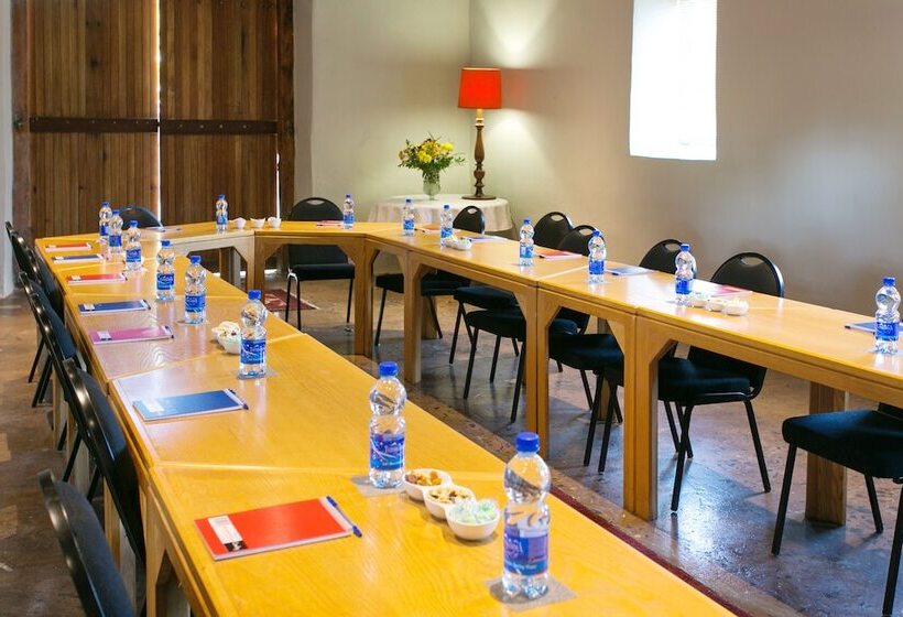 膳宿费 Vredenburg Manor House