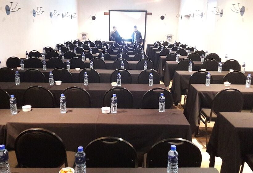 膳宿费 Vredenburg Manor House