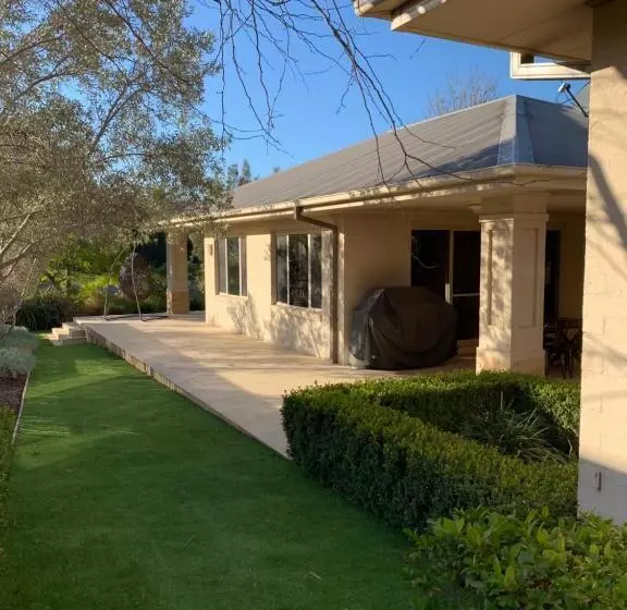 Peppertree Lodge Hunter Valley