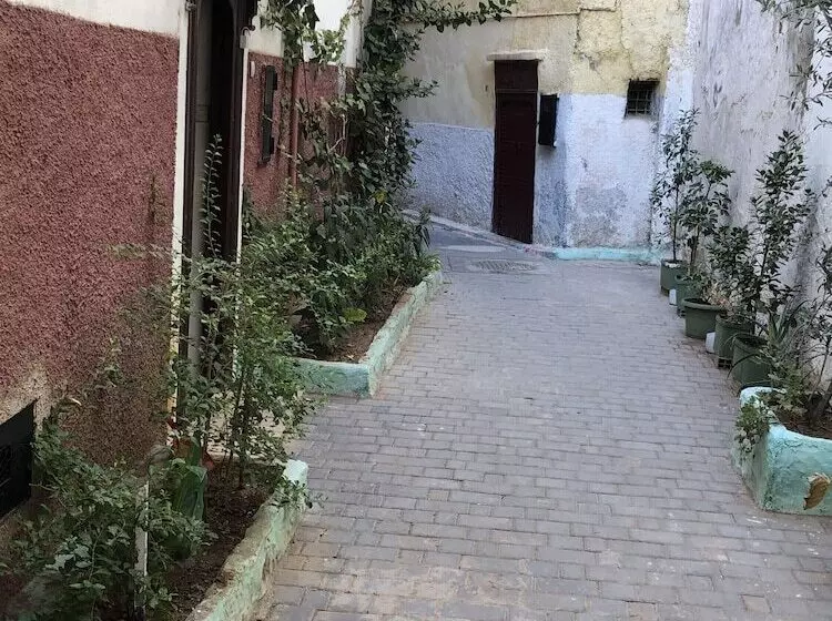 ریاض Dar Lalla Wafae