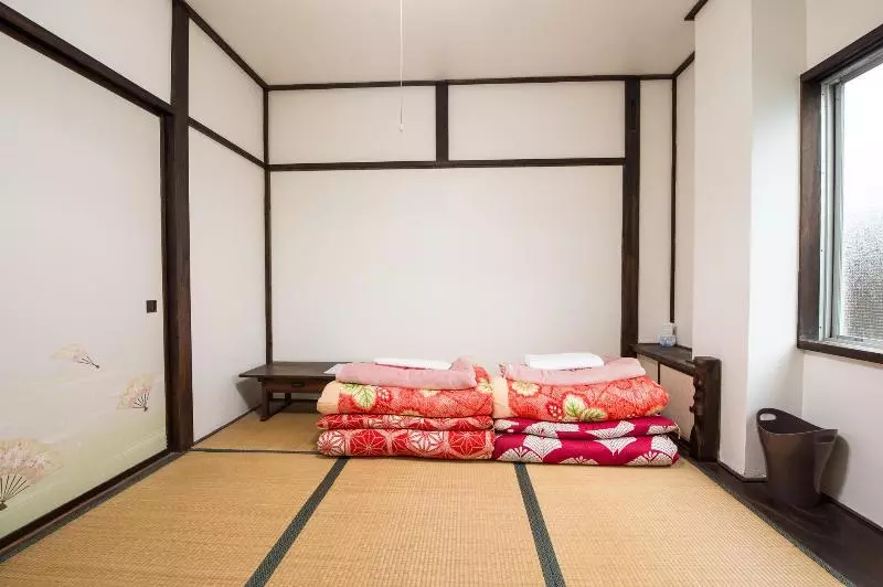 Retkeilymaja Sansan Cafe And Bar & Backpackers