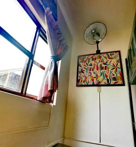 هاستل The Roof Backpackers