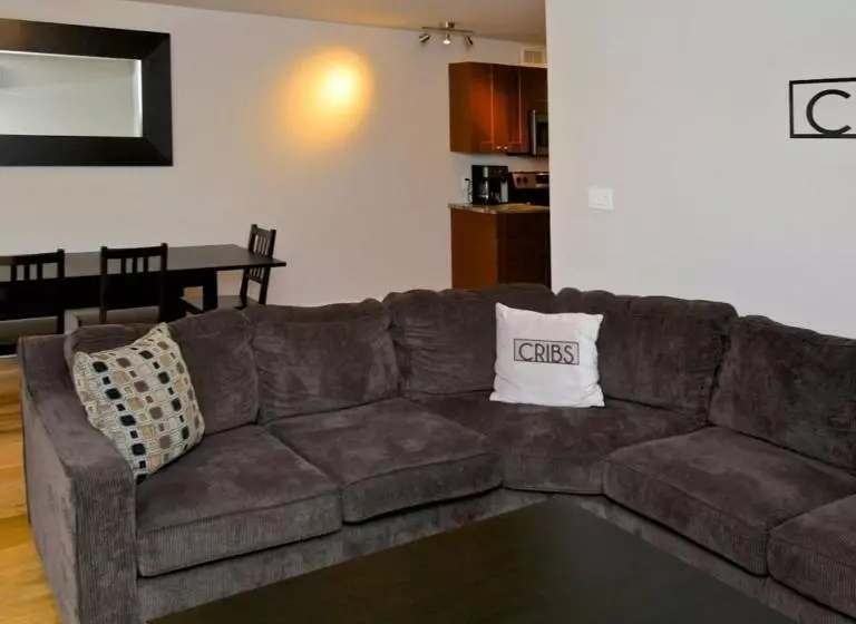 Hostelli Cribs On The Hill