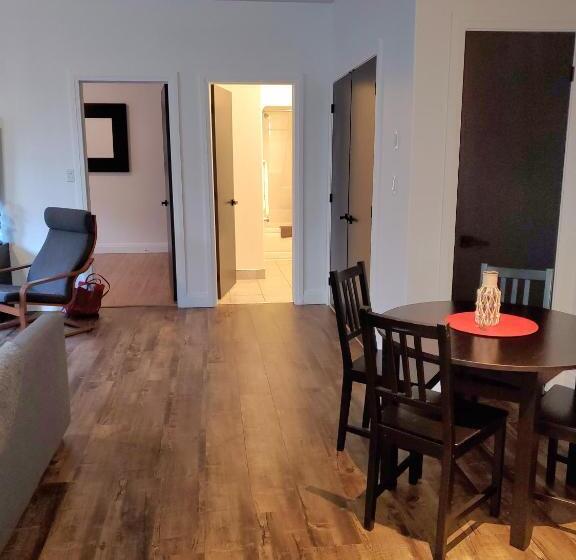 Fogadó Cribs On The Hill