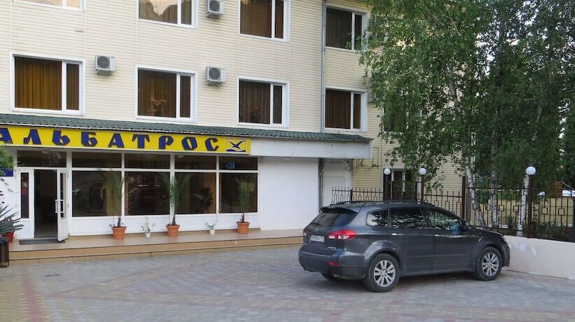 هتل Albatros