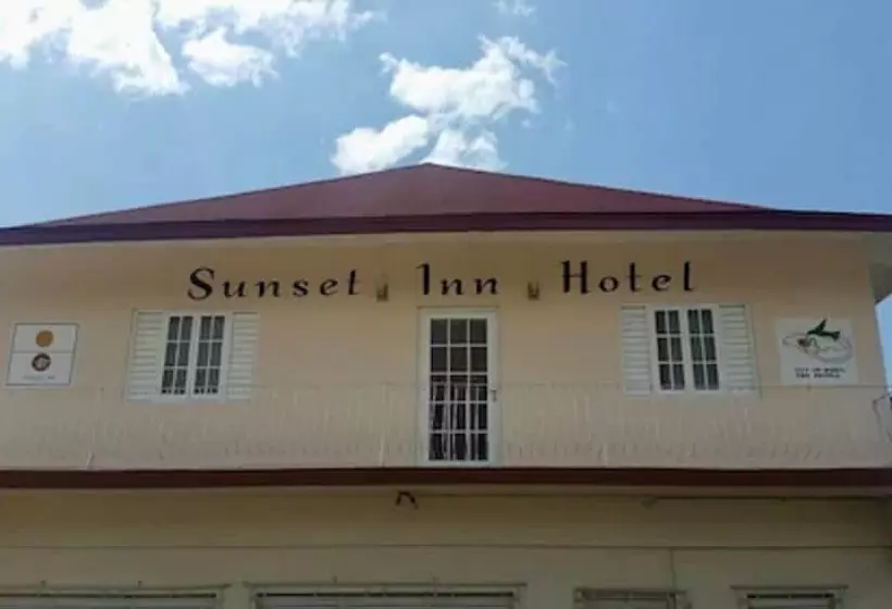 هتل Sunset Inn