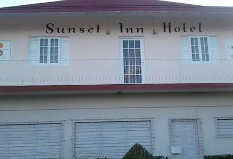 هتل Sunset Inn