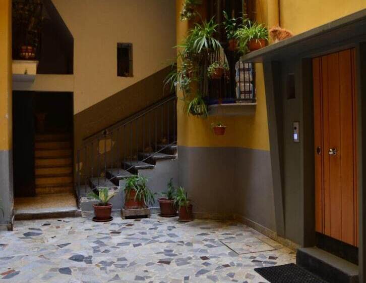 پانسیون La Strada Parlata