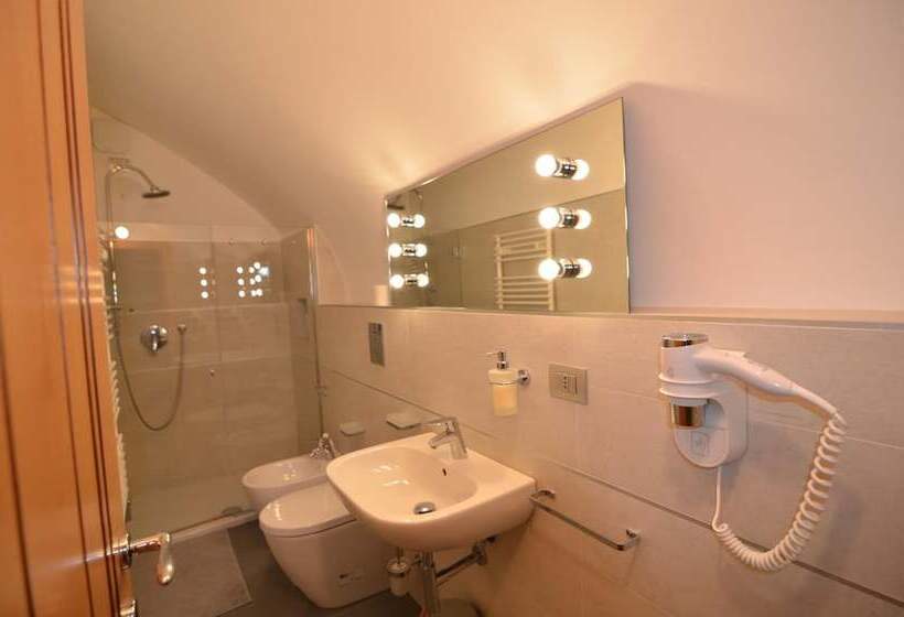 پانسیون La Strada Parlata