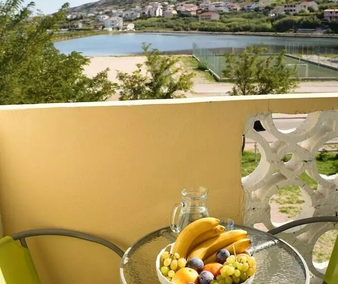 Majatalo Rooms And Apartments Galeb