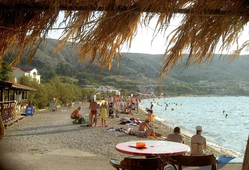 Majatalo Rooms And Apartments Galeb