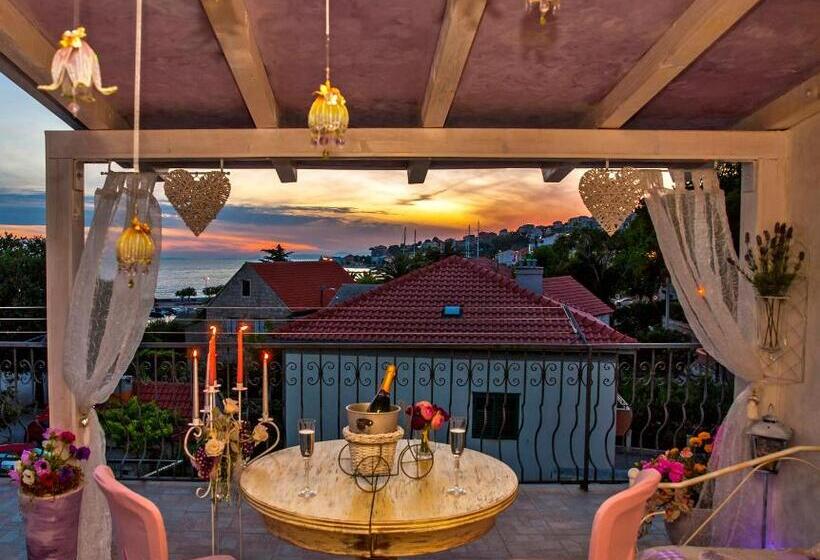 بنسيون Villa Ria