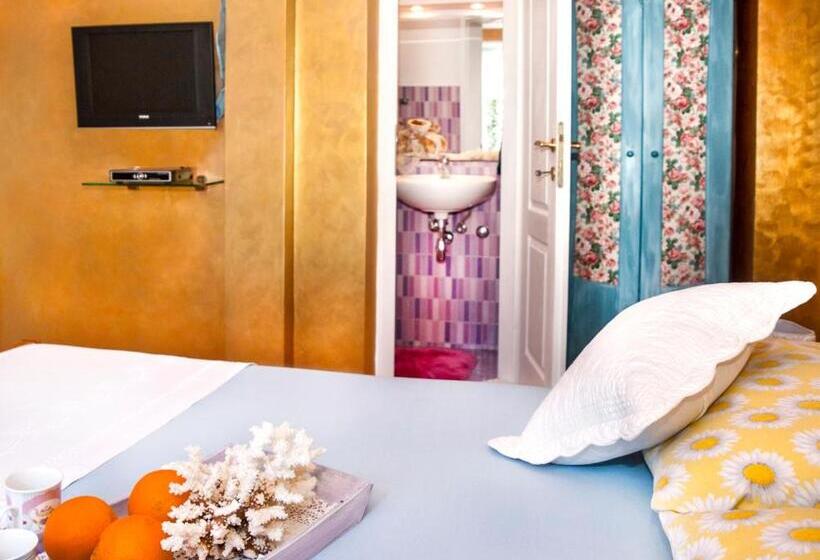 بنسيون Villa Ria