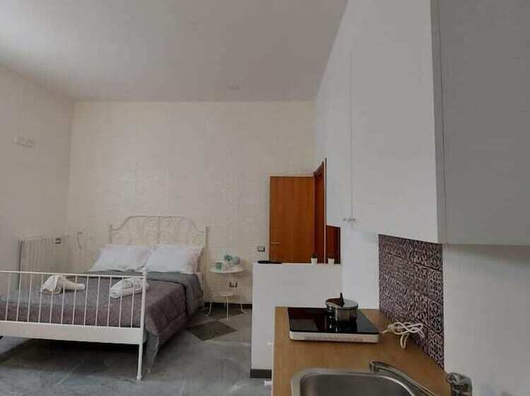 تختخواب و صبحانه Le Ginestre In Centro