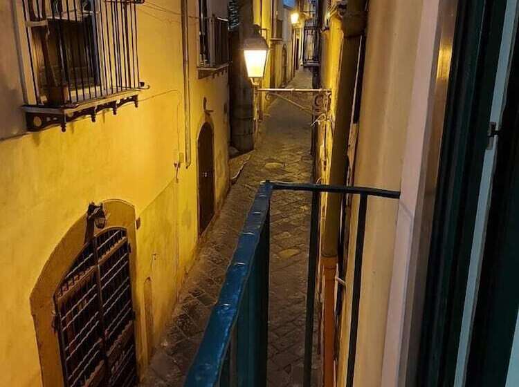 تختخواب و صبحانه Le Ginestre In Centro