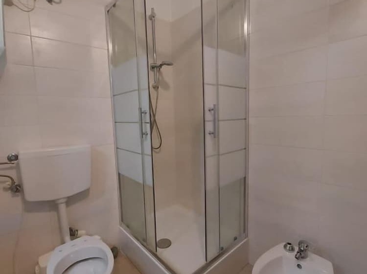 تختخواب و صبحانه Le Ginestre In Centro