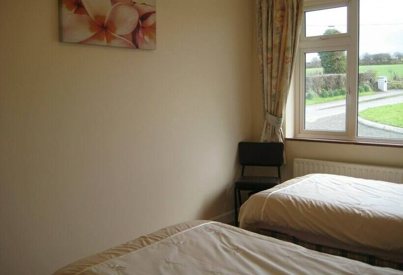 Breenville Farmhouse