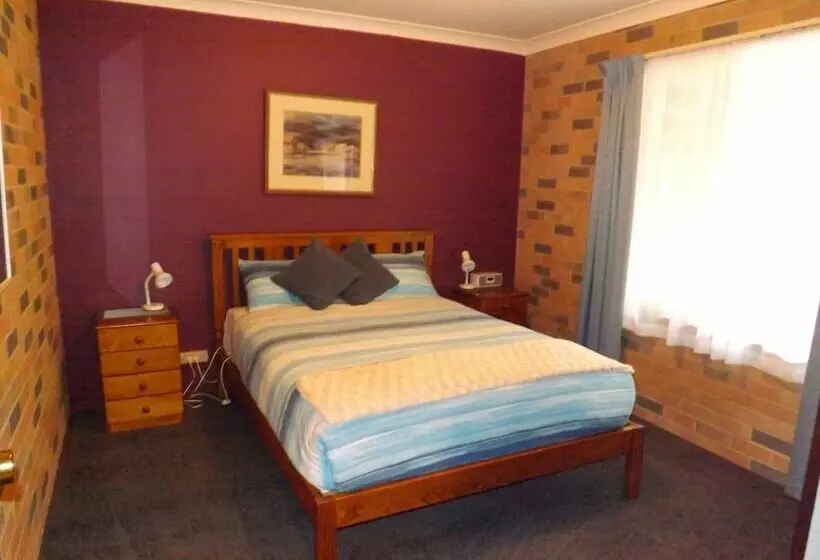 Greenvale Holiday Units