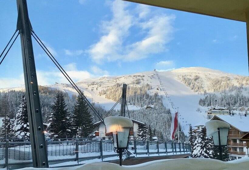 ホテル Basekamp Mountain Budget