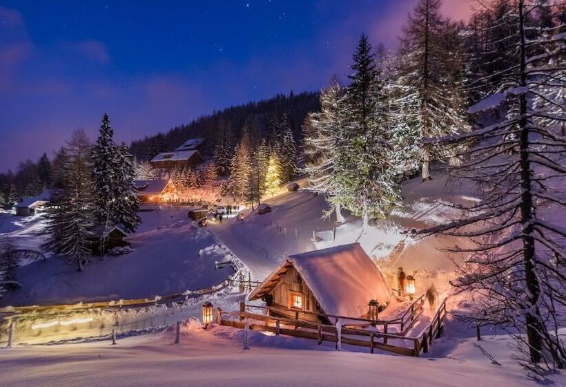 ホテル Basekamp Mountain Budget