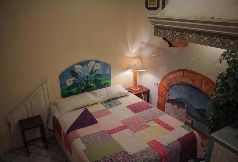 هتل Casa Del Misionero